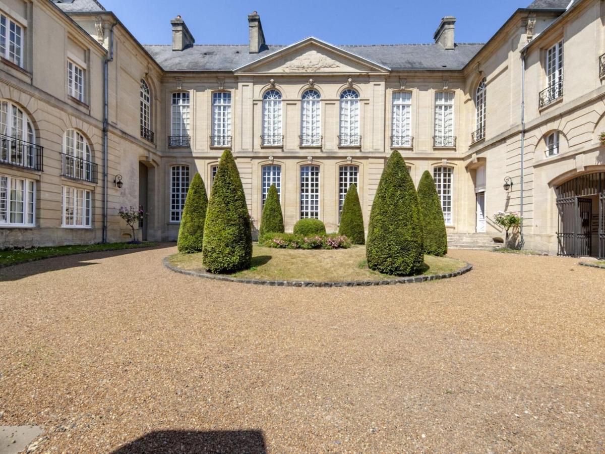 Heritage Apartment In Bayeux Near Museum Of Art Екстериор снимка