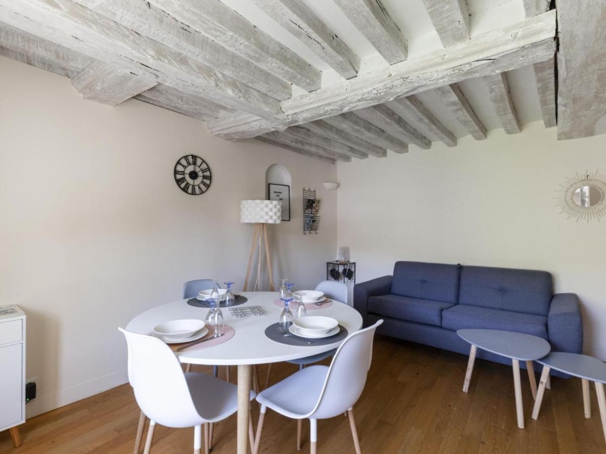 Heritage Apartment In Bayeux Near Museum Of Art Стая снимка